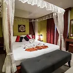 Patong Hemingways Hotel