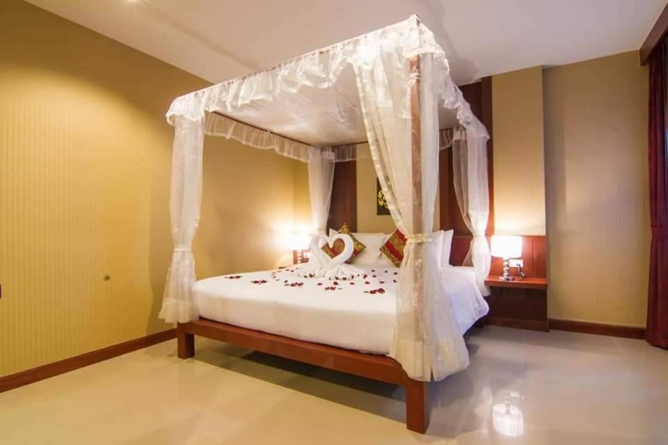Hotel Hemingways 3*