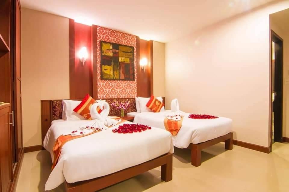 Hemingways Hotel 3*